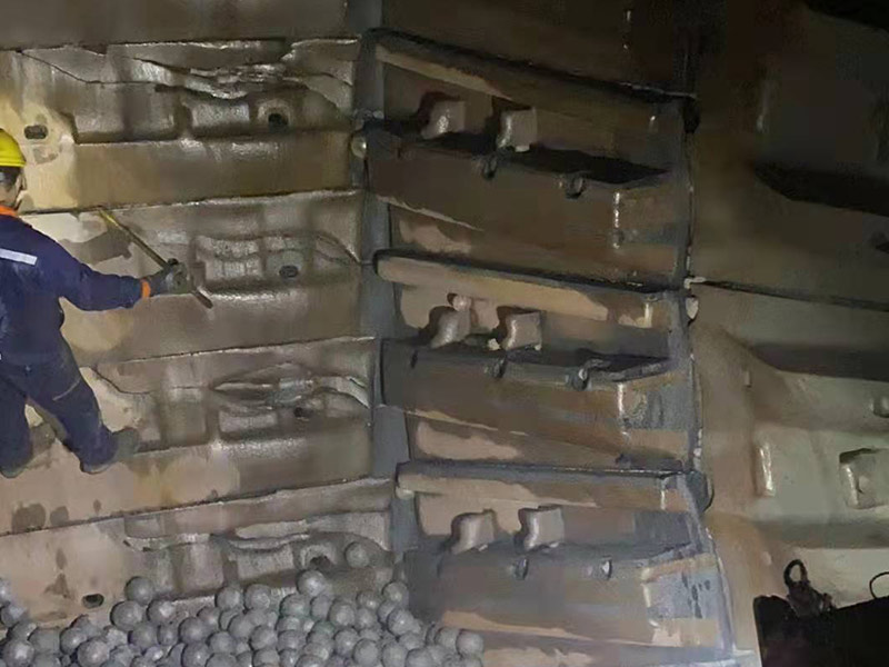 Revestimientos de molino semiautomáticos 11x5,4 m-Mina de cobre Wushan